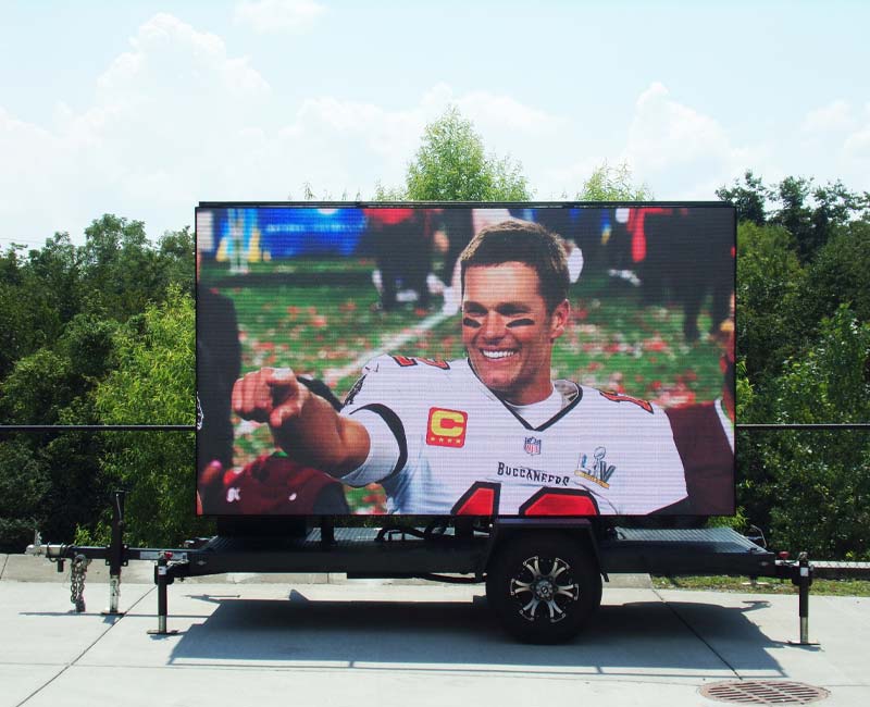 12 × 7 LED Screen